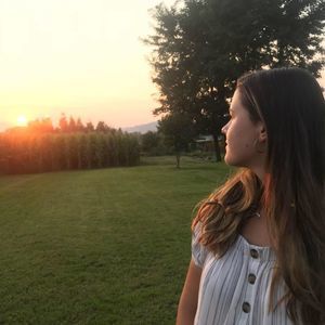 Meet your Posher, Olivia